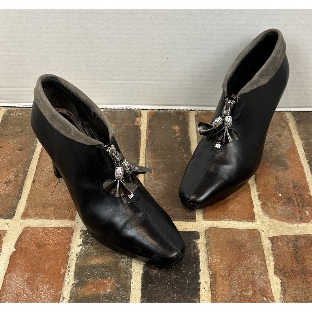 Brighton Black Leather Ankle Boot Gray Suede Details Tassel Zipper Heels Women 8